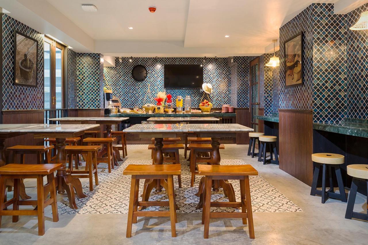Foodotel Bangkok Exterior foto